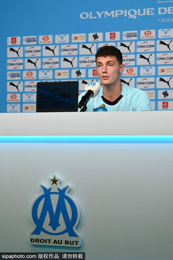 度过一个出, 参与了, 那里度过了 度过一个出, 参与了, 那里度过了