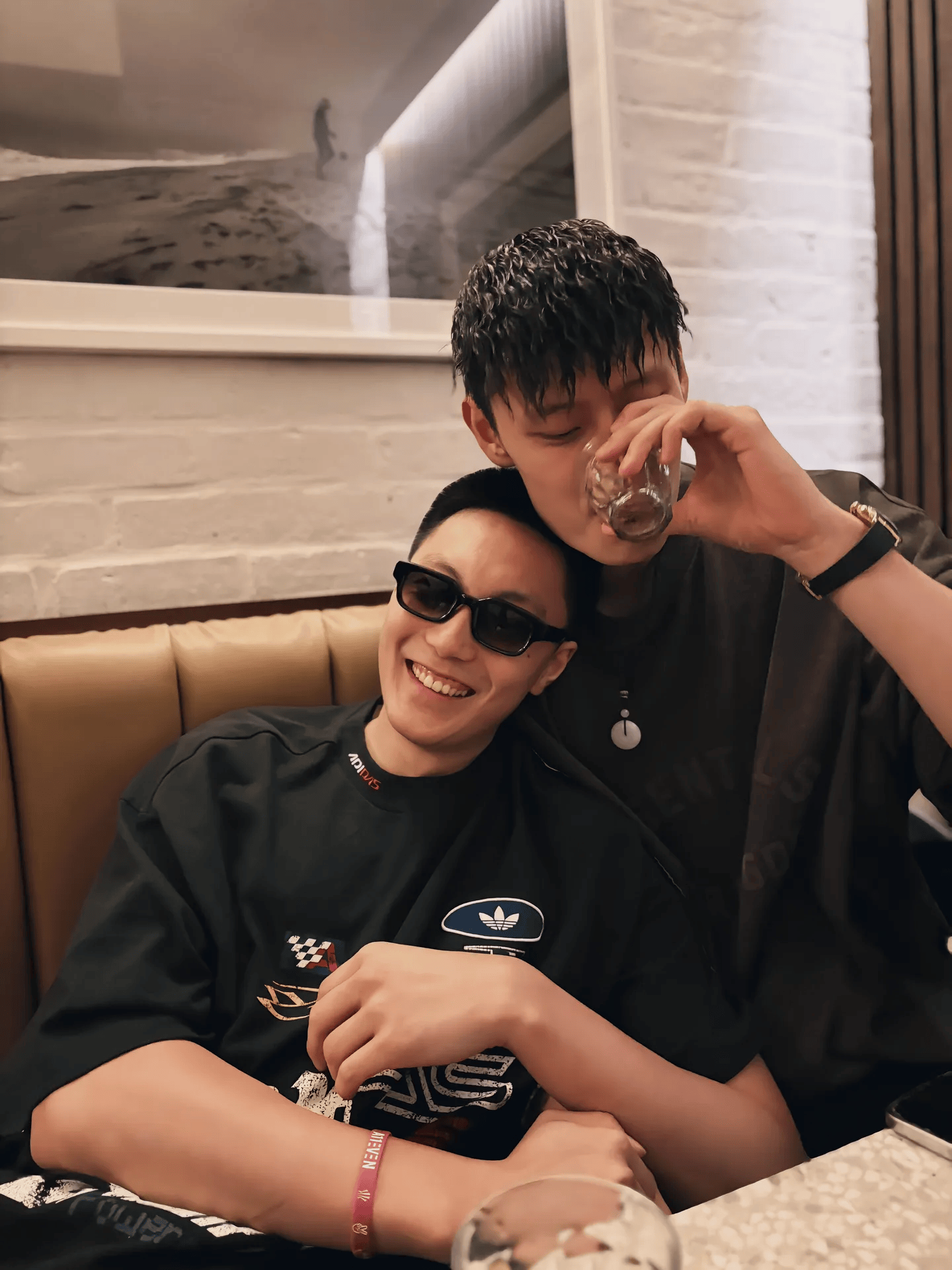 活照并配文, AA, AA