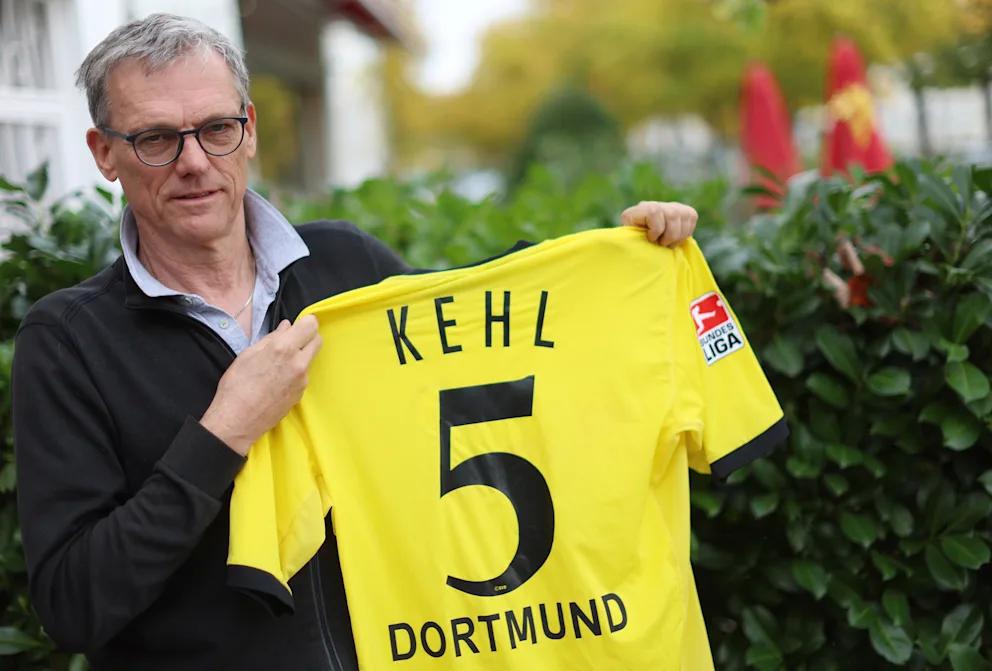 毕竟他是真 毕竟他是真