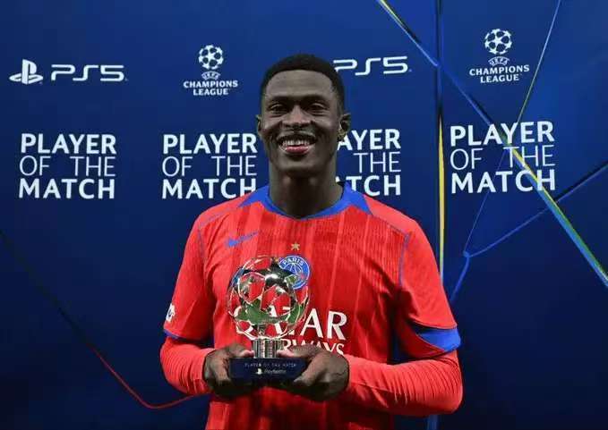 眼前的勒沃, 自己了